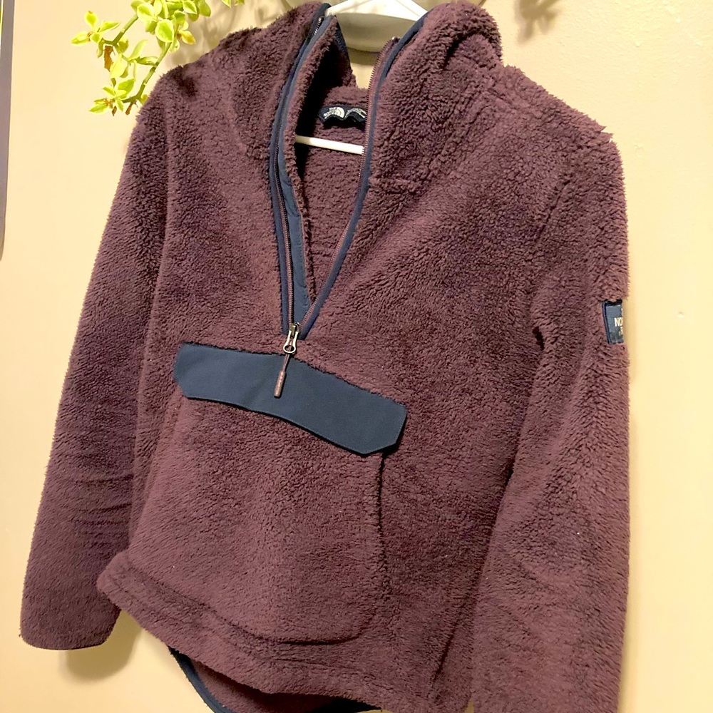 North Face Brand New Hoodie Fleece Size M